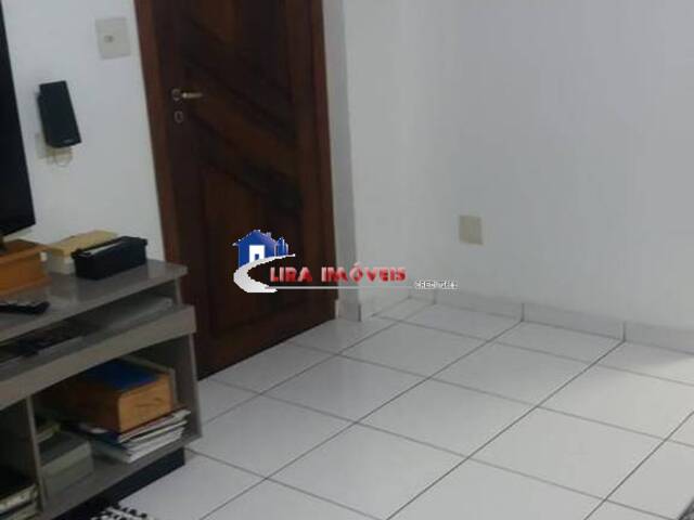 #523 - Apartamento para Venda em São Vicente - SP